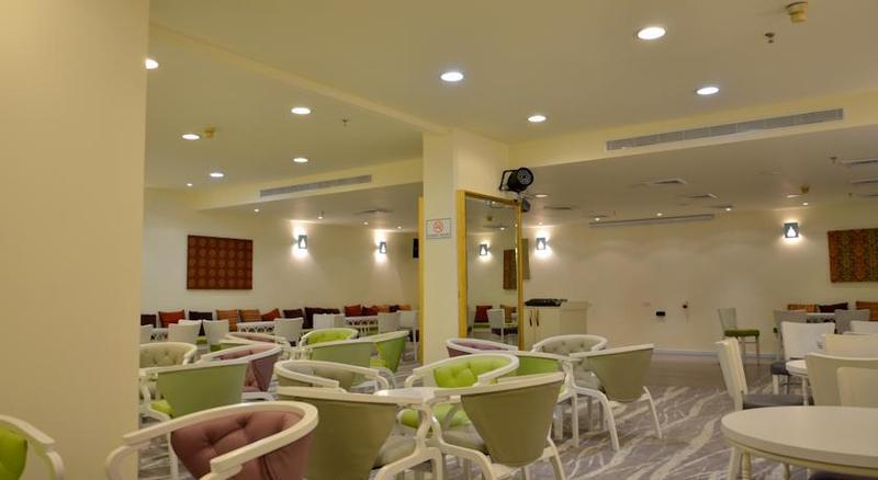 Be Unique Hotel - Drinks Included Ейлат Екстериор снимка